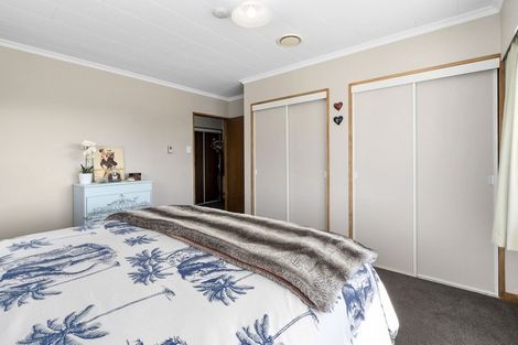 Photo of property in 22 Tiratu Road, Dannevirke, 4976