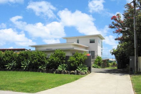 Photo of property in 18 Edwin Mitchelson Road, Muriwai, Waimauku, 0881