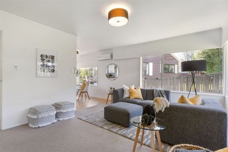 Photo of property in 2/79 Moore Street, Hillcrest, Auckland, 0627