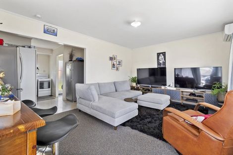 Photo of property in 4/53-55 East Street, Papakura, 2110