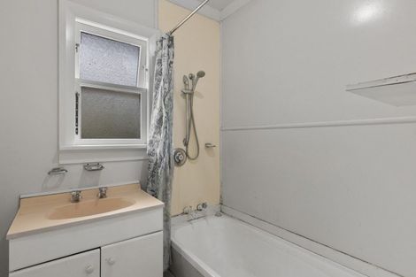 Photo of property in 4 Middleton Road, Kew, Dunedin, 9012