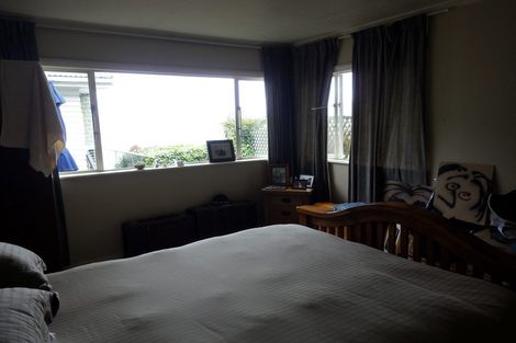 Photo of property in 26 Shandon Road, Vauxhall, Dunedin, 9013