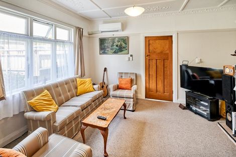 Photo of property in 132-136 Washington Avenue, Brooklyn, Wellington, 6021