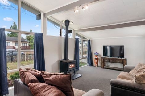 Photo of property in 4 Deborah Place, Mangakakahi, Rotorua, 3015