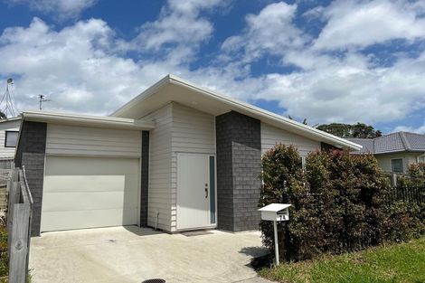 Photo of property in 74 Totara Meadows Court, Wiri, Auckland, 2104