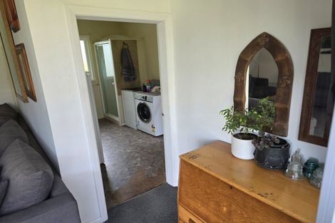 Photo of property in 102 Putiki Drive, Putiki, Whanganui, 4500