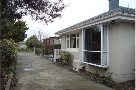 Photo of property in 27 Hounslow Street, Ilam, Christchurch, 8041