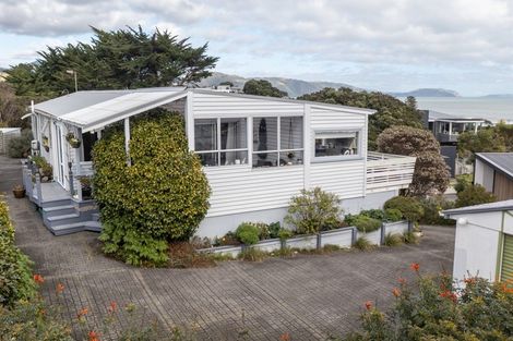 Photo of property in 13 The Crescent, Raumati South, Paraparaumu, 5032