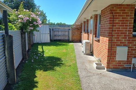 Photo of property in 1a Ruamahanga Crescent, Terrace End, Palmerston North, 4410