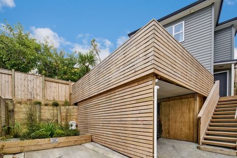 Photo of property in 7/20 Glanmire Road, Newlands, Wellington, 6037