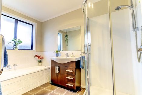 Photo of property in 50 Cate Road, Rototuna North, Hamilton, 3210