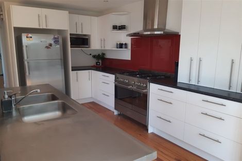 Photo of property in 93 Mount Pleasant Road, Mount Pleasant, Christchurch, 8081