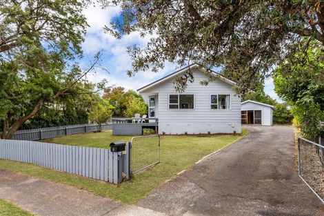 Photo of property in 5 Wembley Place, Richmond Heights, Taupo, 3330