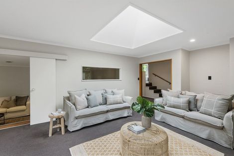 Photo of property in 9a Whareora Terrace, Cashmere, Christchurch, 8022