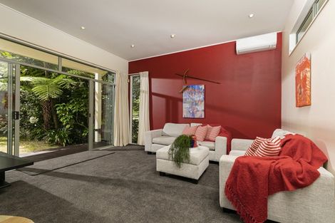 Photo of property in 20 Highwood Grove, Torbay, Auckland, 0630