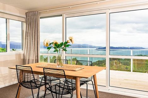 Photo of property in 8 Cessna Way, Newlands, Wellington, 6037