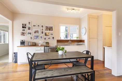 Photo of property in 8 Barrister Avenue, Mount Roskill, Auckland, 1042