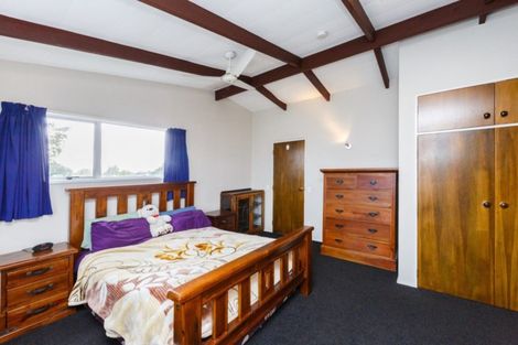 Photo of property in 14 Raglan Avenue, Cloverlea, Palmerston North, 4412