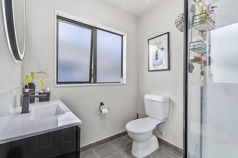 Photo of property in 2 Endeavour Drive, Whitby, Porirua, 5024