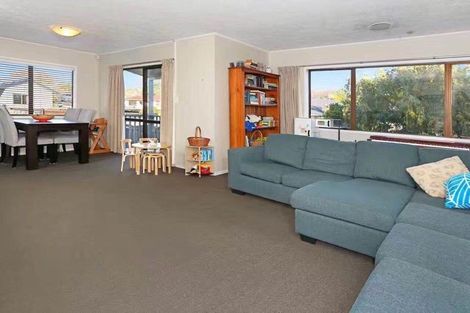 Photo of property in 128 Moire Road, West Harbour, Auckland, 0618