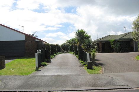 Photo of property in 16 Perotti Place, Conifer Grove, Takanini, 2112