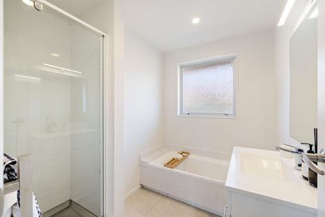 Photo of property in 10 Glen Place, Parklands, Christchurch, 8083