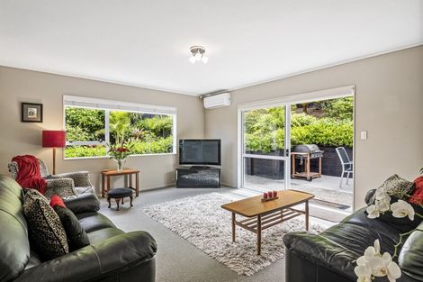 Photo of property in 2/47 Centorian Drive, Windsor Park, Auckland, 0632