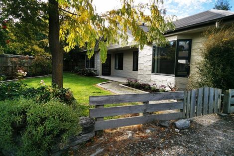 Photo of property in 10 Innes Place, Arrowtown, 9302