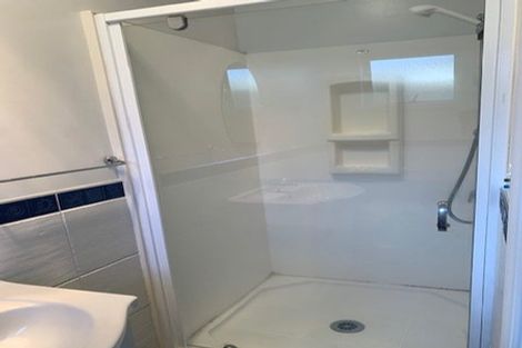 Photo of property in 2 Glastry Close, East Tamaki Heights, Auckland, 2016