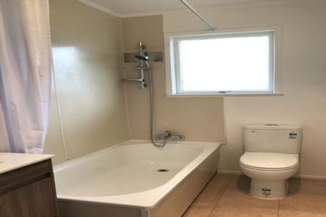 Photo of property in 1/343 Pakuranga Road, Pakuranga Heights, Auckland, 2010