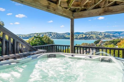Photo of property in 12 The Topdeck, Whitby, Porirua, 5024