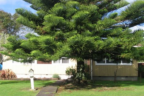Photo of property in 1 Lendic Avenue, Henderson, Auckland, 0612