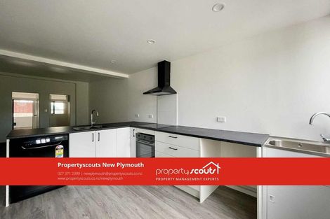 Photo of property in 46 Cook Street, Marfell, New Plymouth, 4310