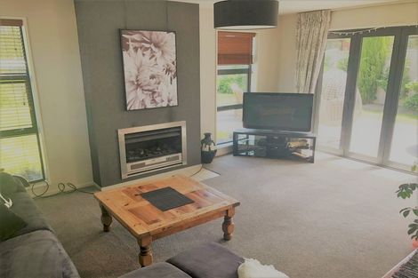 Photo of property in 1 Hawthorn Mews, Rangiora, 7400