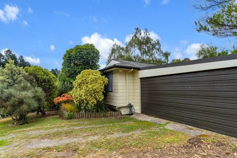 Photo of property in 2 Angle Street, Picton, 7220