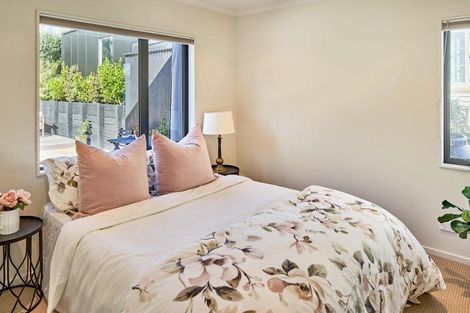 Photo of property in 43 Moana Road, Plimmerton, Porirua, 5026