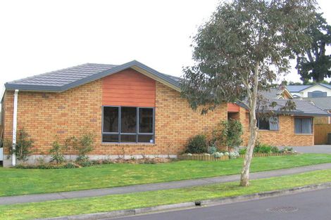 Photo of property in 5 Guernsey Place, Grandview Heights, Hamilton, 3200