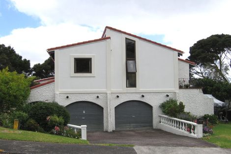 Photo of property in 11 Pluto Place, Beach Haven, Auckland, 0626