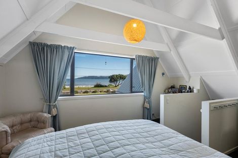 Photo of property in 97 Marine Parade, Paraparaumu Beach, Paraparaumu, 5032