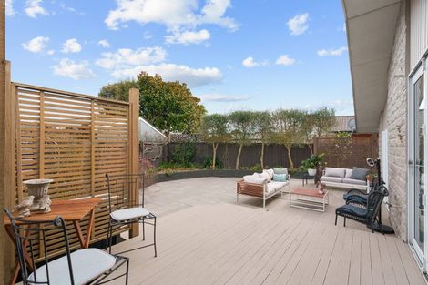 Photo of property in 25 Hillcrest Place, Avonhead, Christchurch, 8042