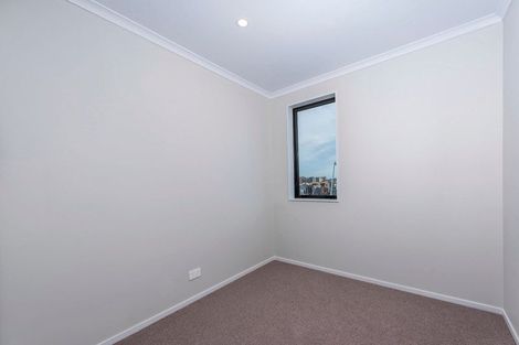 Photo of property in 11 Waenganui Road, Hobsonville, Auckland, 0616