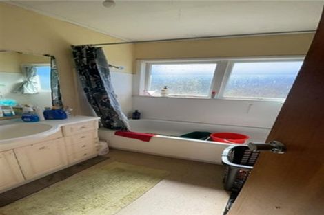 Photo of property in 2/2 Yacht Place, Bucklands Beach, Auckland, 2012