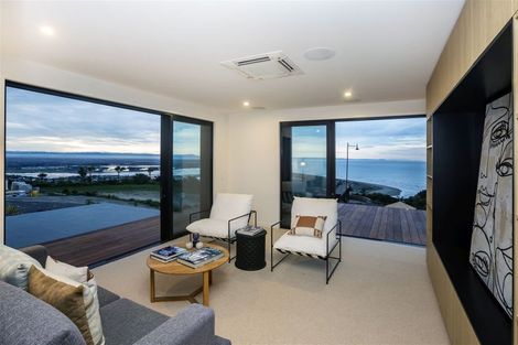 Photo of property in 9 Loader Lane, Clifton, Christchurch, 8081