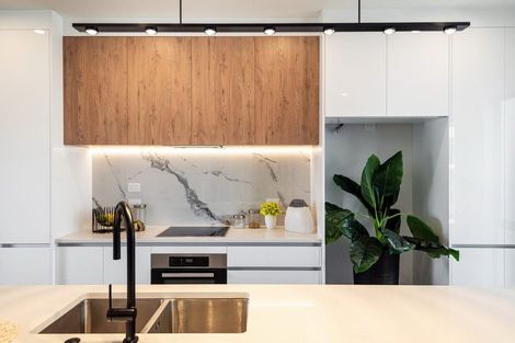 Photo of property in 15 Mina Way, Browns Bay, Auckland, 0630