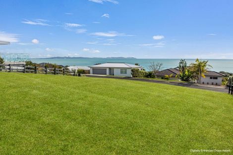 Photo of property in 12 Christine Drive, Coopers Beach, 0420