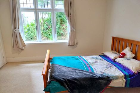 Photo of property in 21 Saint Michaels Crescent, Kelburn, Wellington, 6012