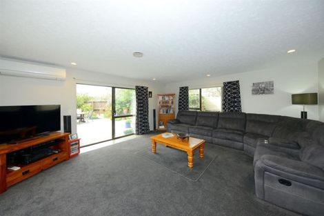 Photo of property in 20 Arden Place, Parklands, Christchurch, 8083