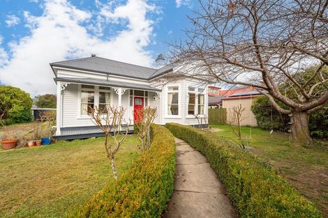 Photo of property in 19 Rhodes Street, Waimate, 7924
