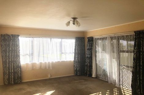 Photo of property in 2 Fairdale Avenue, Red Hill, Papakura, 2110