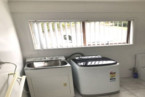 Photo of property in 1/17 Portobello Place, Torbay, Auckland, 0630